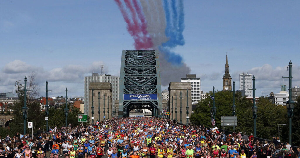 Red Arrows flying over the Great North Run